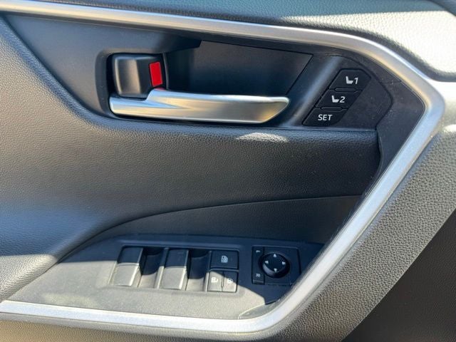 2020 Toyota RAV4 Limited
