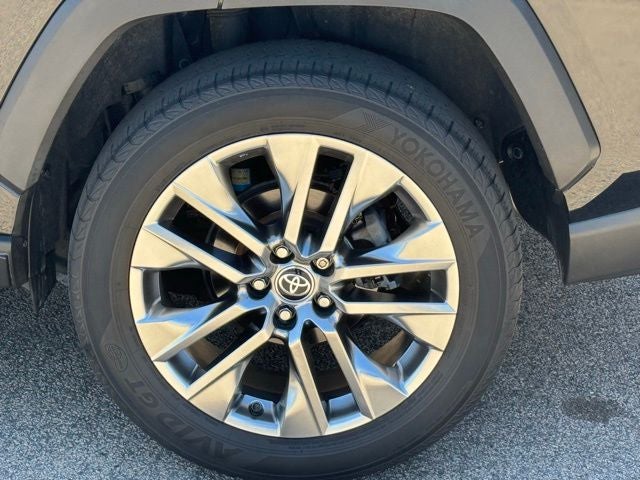 2020 Toyota RAV4 Limited