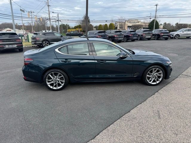 2022 Genesis G70 2.0T