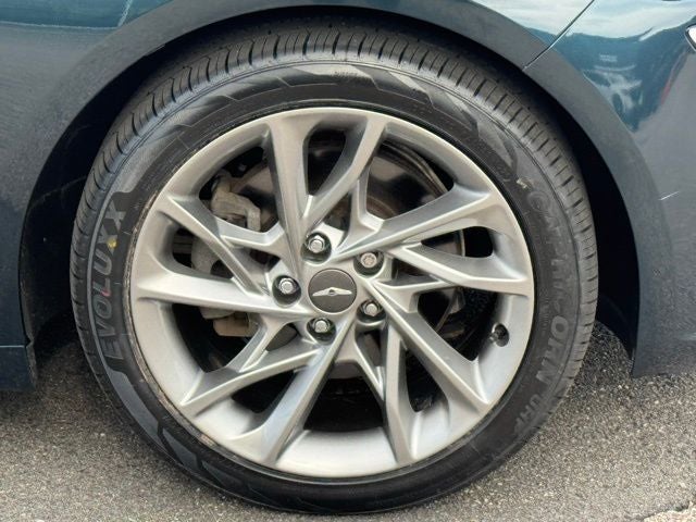 2022 Genesis G70 2.0T