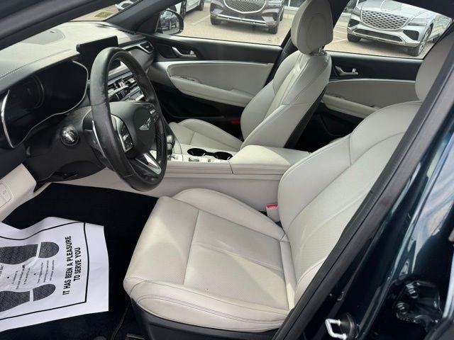 2022 Genesis G70 2.0T