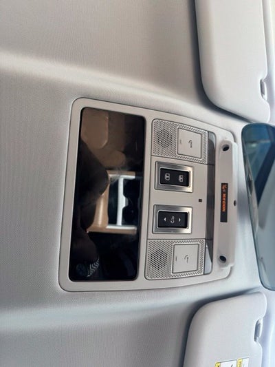 2025 Land Rover Defender 110 S
