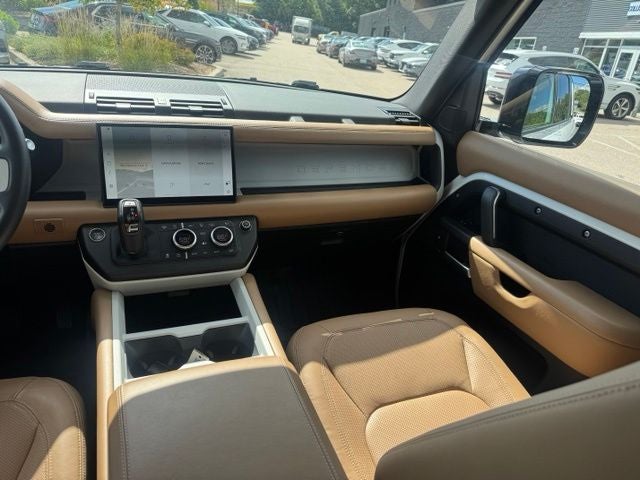 2025 Land Rover Defender 110 S