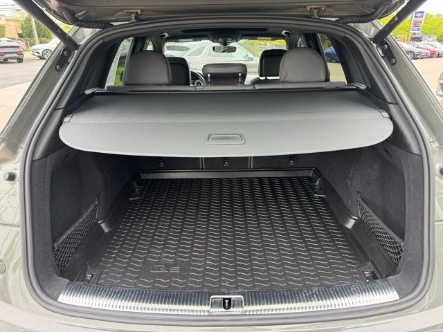 2023 Audi SQ5 Premium Plus quattro