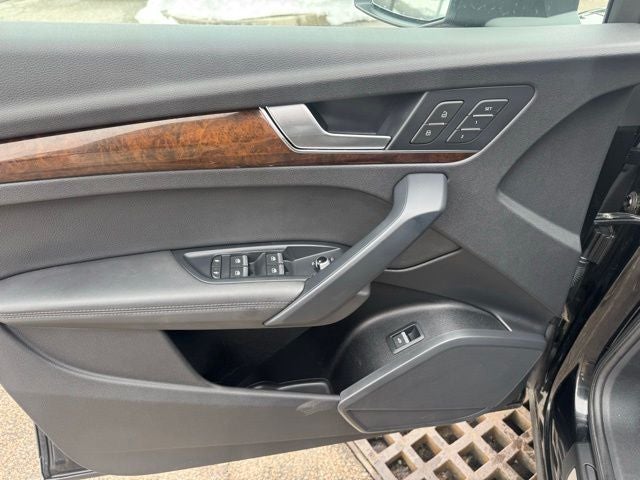 2020 Audi Q5 45 Premium Plus quattro