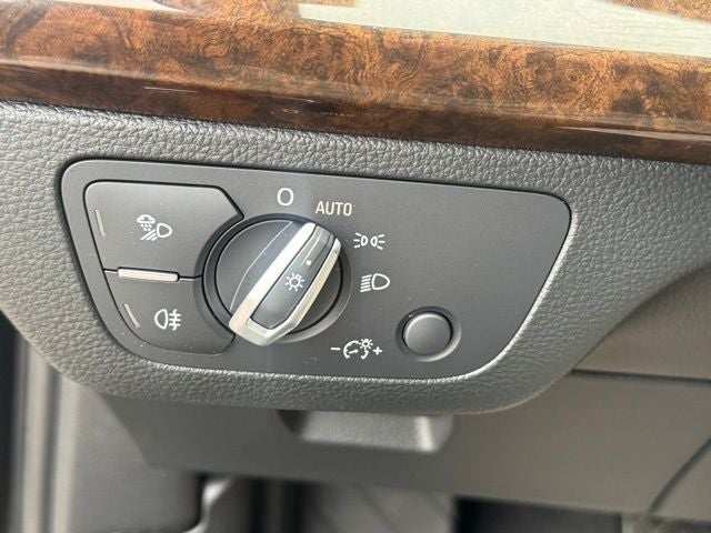 2020 Audi Q5 45 Premium Plus quattro