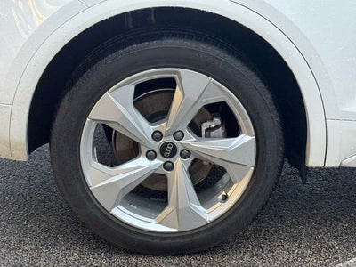 2023 Audi Q5 45 S line Premium quattro