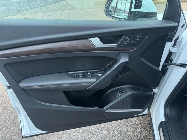 2023 Audi Q5 45 S line Premium quattro