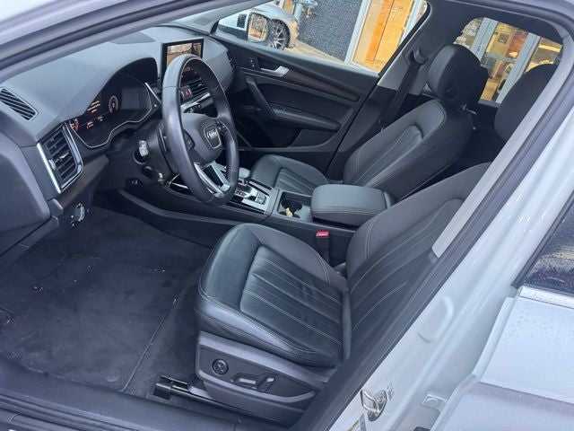 2023 Audi Q5 45 S line Premium quattro