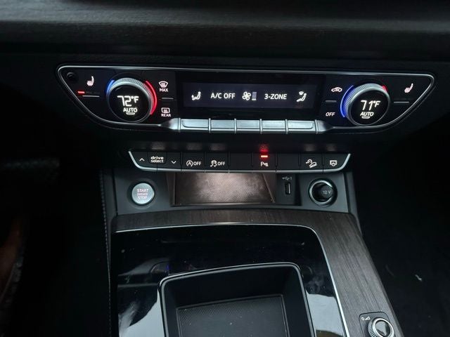 2023 Audi Q5 45 S line Premium quattro