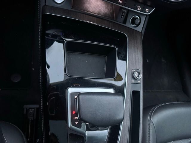 2023 Audi Q5 45 S line Premium quattro