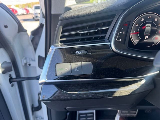 2023 Audi Q7 45 Premium Plus quattro
