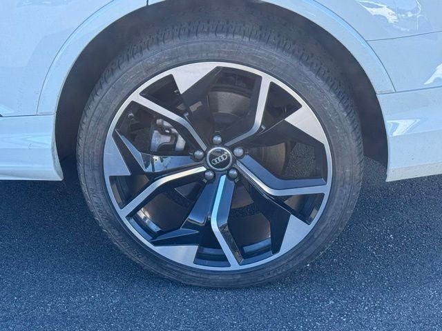 2023 Audi Q7 45 Premium Plus quattro
