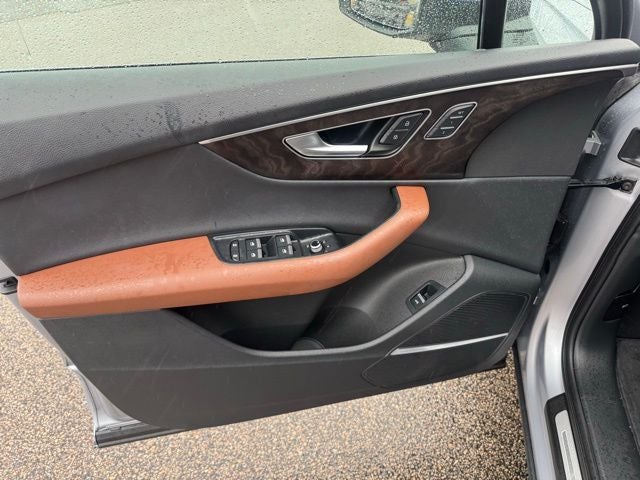 2021 Audi Q7 55 Premium Plus quattro