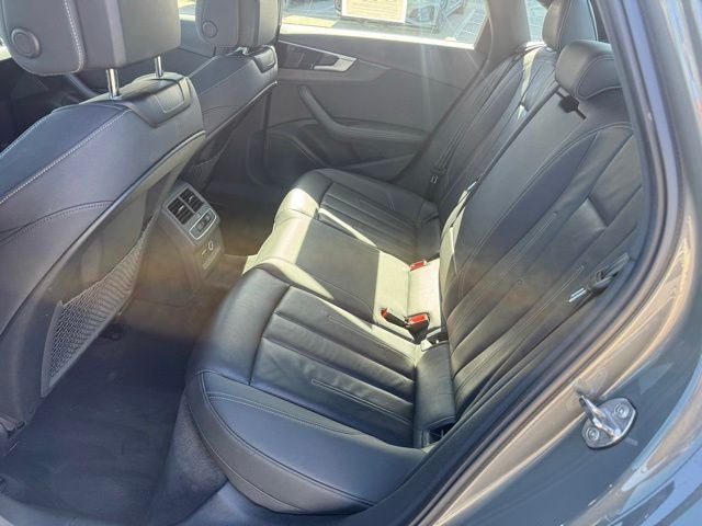 2023 Audi A4 45 S line Premium Plus quattro