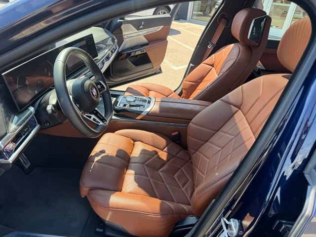 2023 BMW 7 Series 760i xDrive