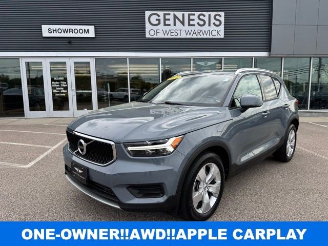 2020 Volvo XC40 Momentum
