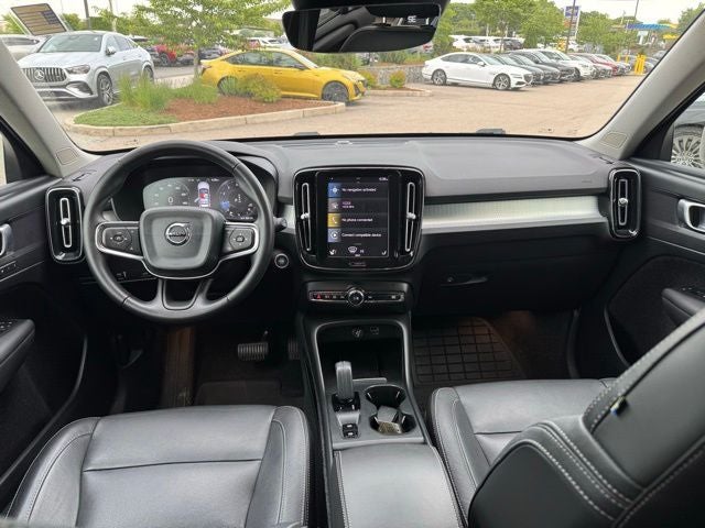 2020 Volvo XC40 Momentum
