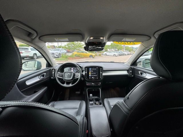 2020 Volvo XC40 Momentum