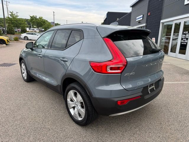 2020 Volvo XC40 Momentum